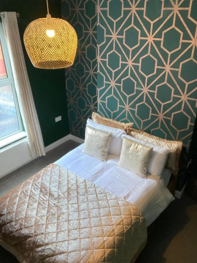 Ideal Abode Leonard Chester Holiday home