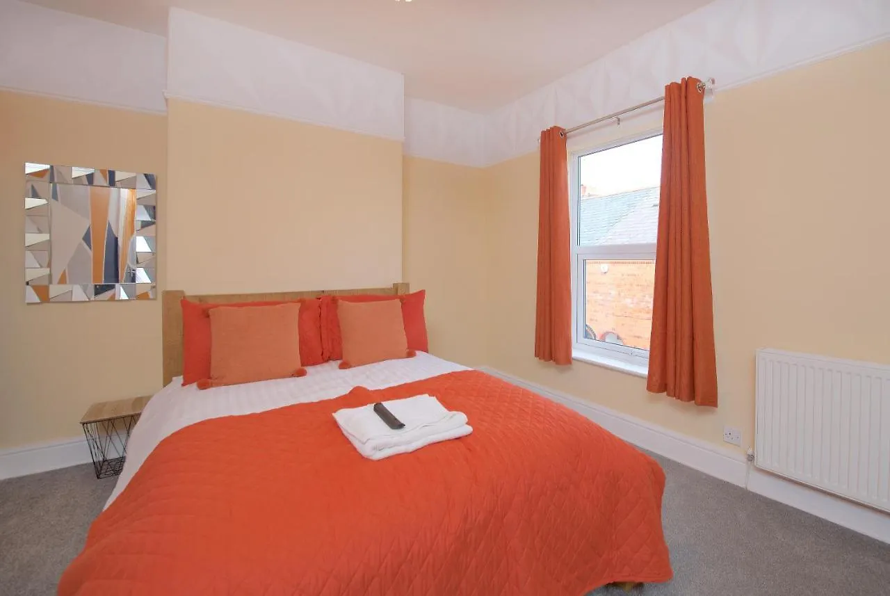 Ideal Abode Leonard Chester United Kingdom